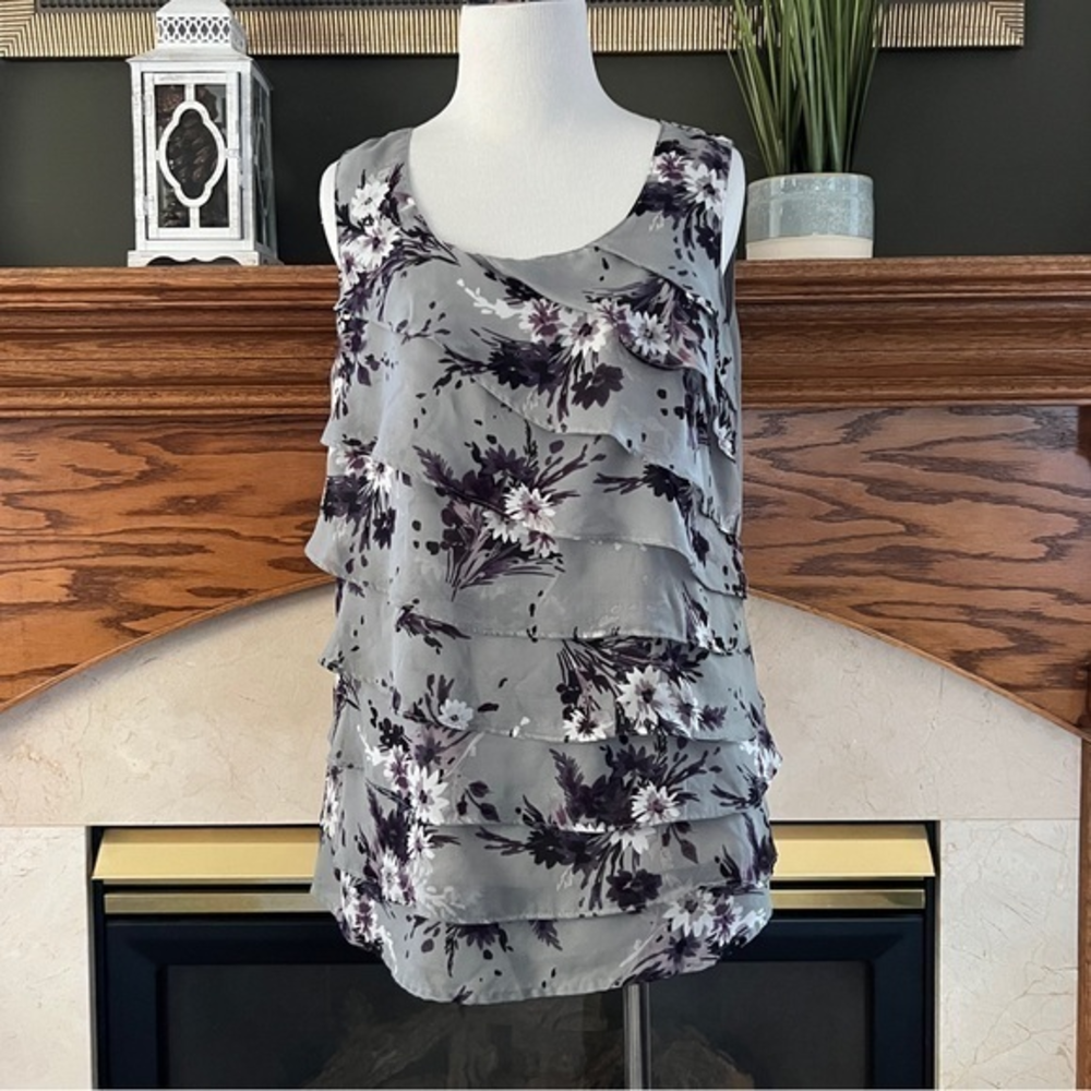 Nue Options Women's Floralโ Print Ruffle Front Sleeveless Top Sz. MP